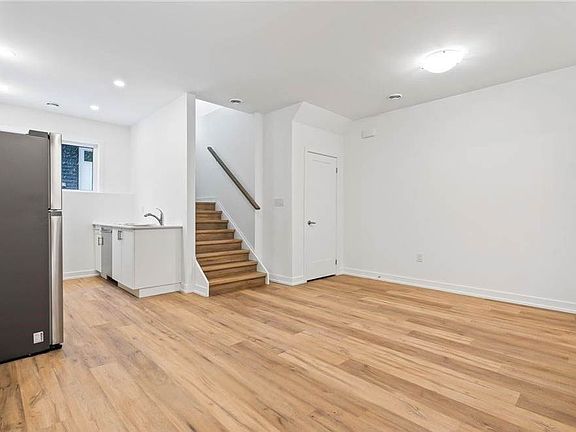 2nd image of 781 Clare Ave #214