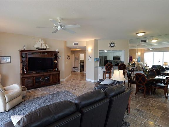 5th image of 4191 Bay Beach Lane LN #252