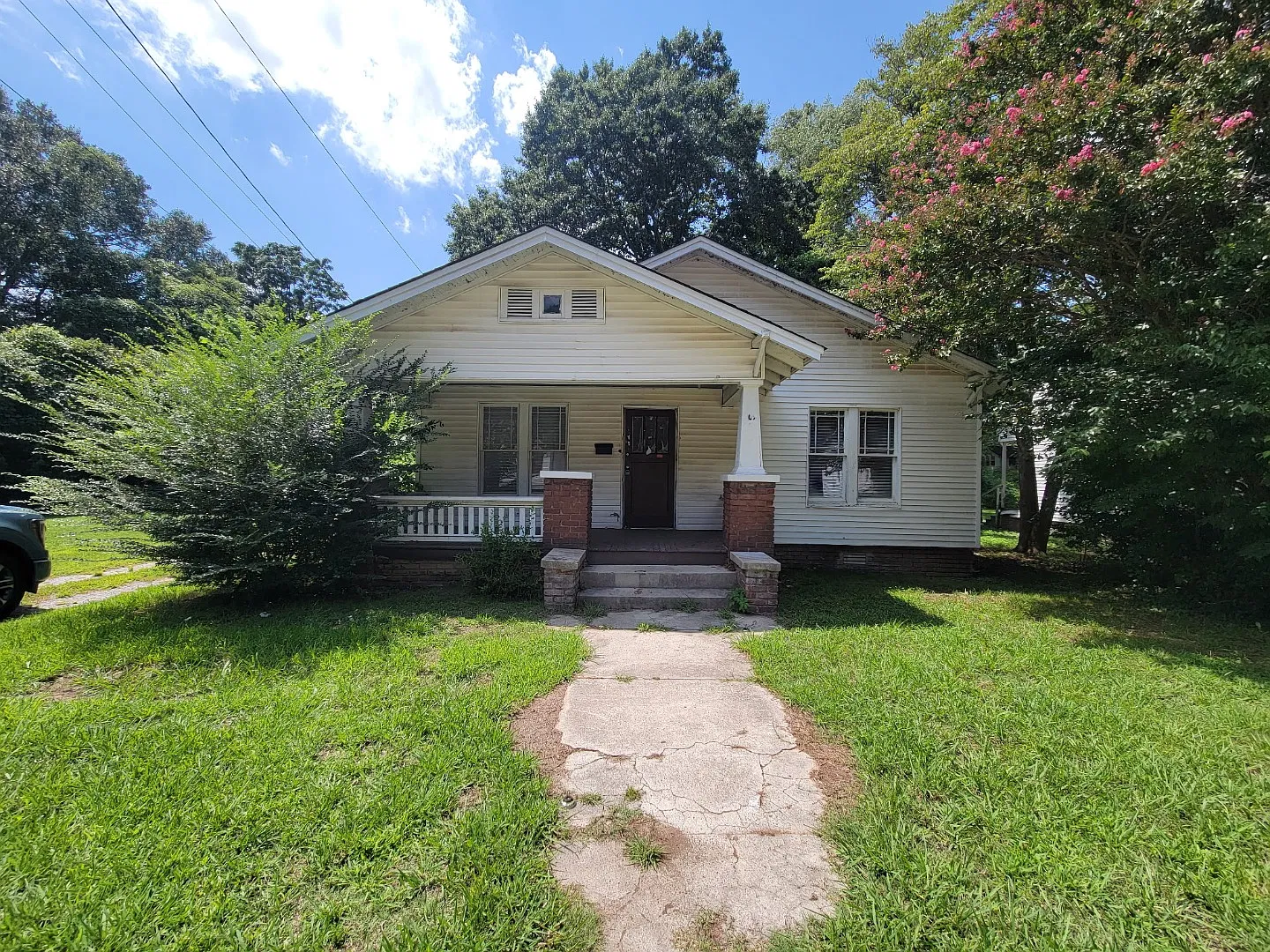 202 Pleasant St — Photo 1
