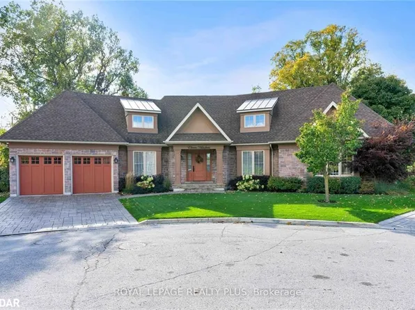 1100 Haydonbridge Ct, Mississauga, ON L5V 1J4