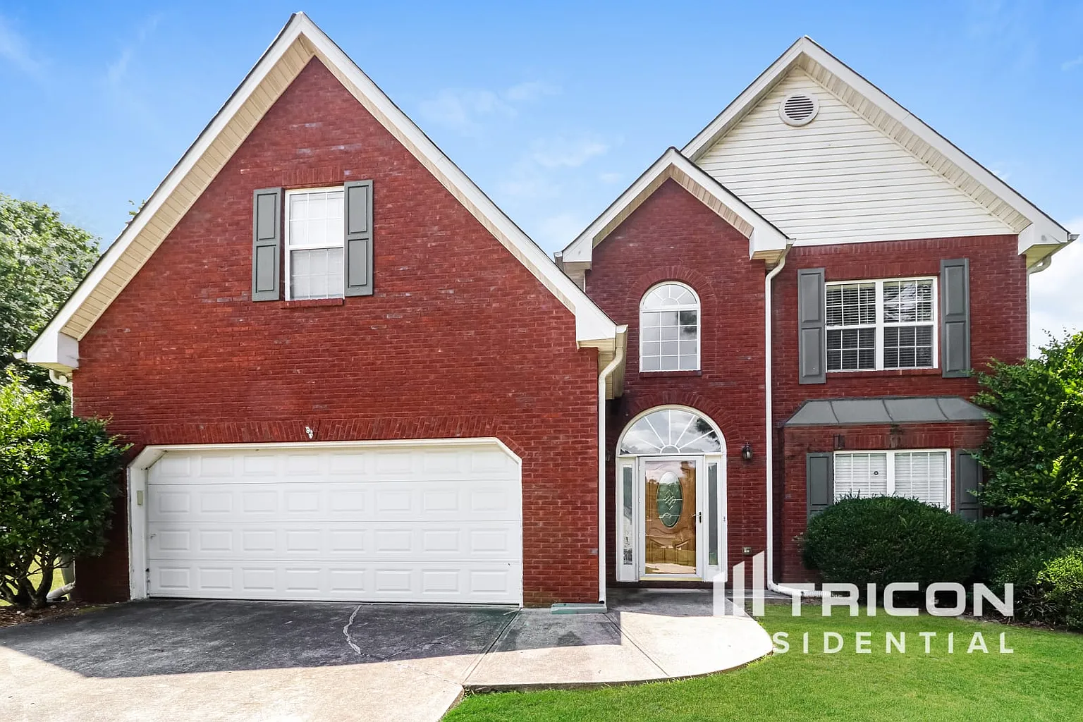 670 Georgian Hills Dr photo 1