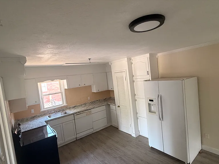 6006 Catheen Way — Photo 4