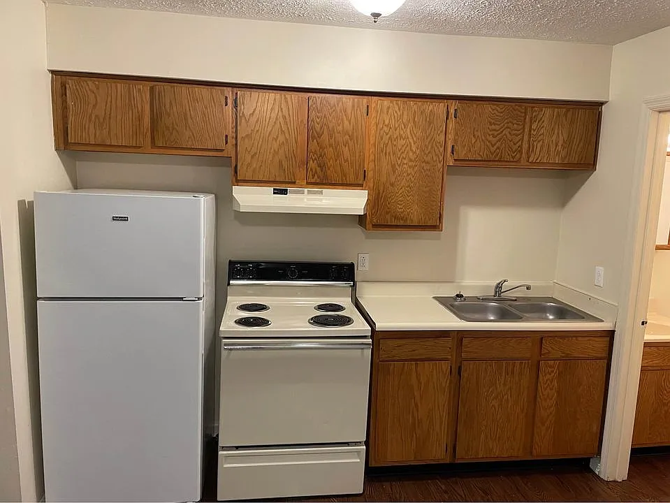 213 Keystone Drive - 10 — Photo 4