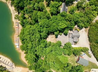 404 Cedar Point Rd, Bee Spring, KY 42207
