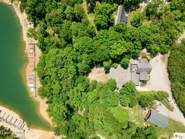 404 Cedar Point Rd, Bee Spring, KY 42207
