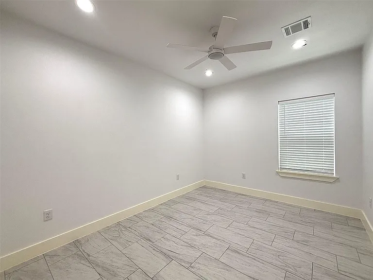6708 Conley St #B — Photo 23
