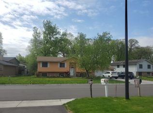 3709 78th Ave N, Brooklyn Park, MN 55443