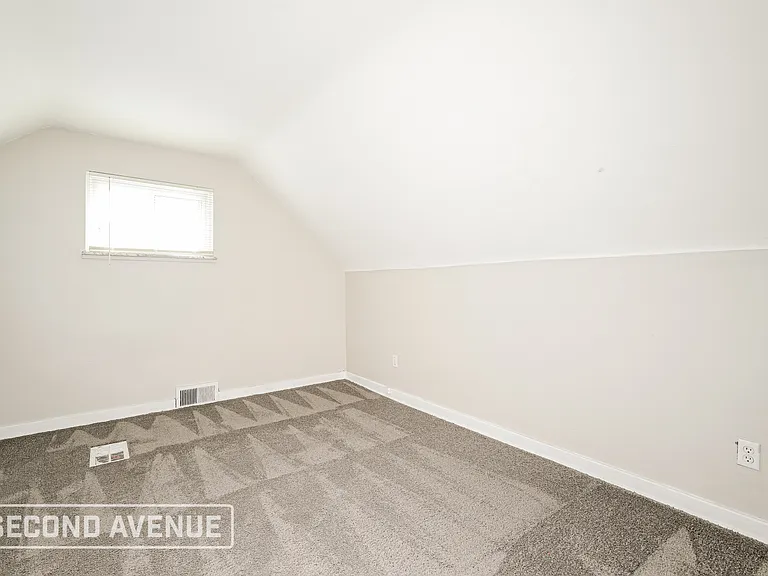 1228 Eckert Rd — Photo 13