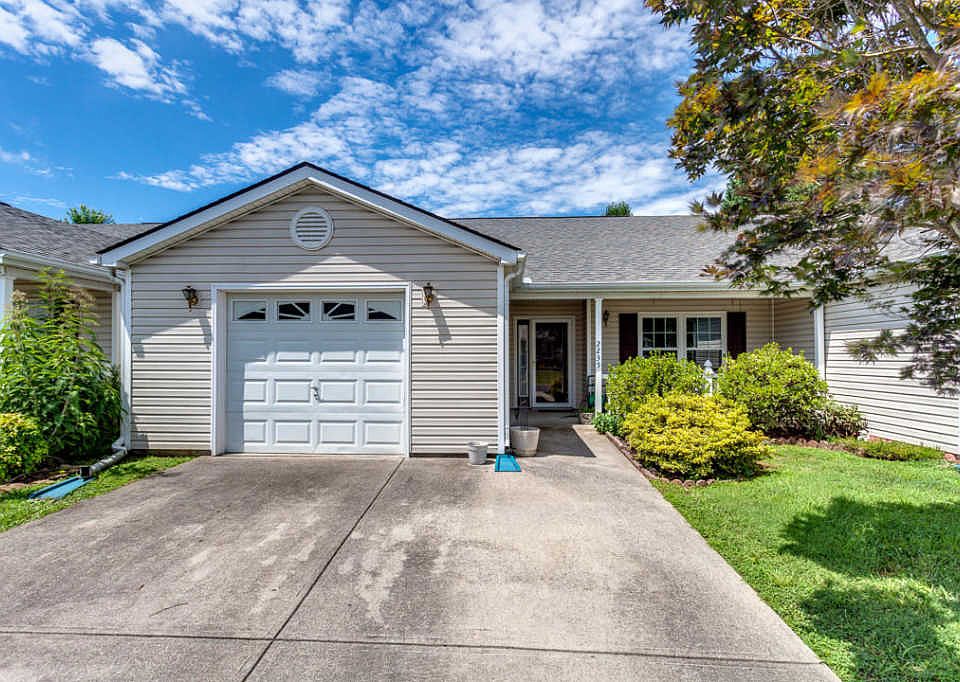 1st image of 2235 Hickory Manor Way