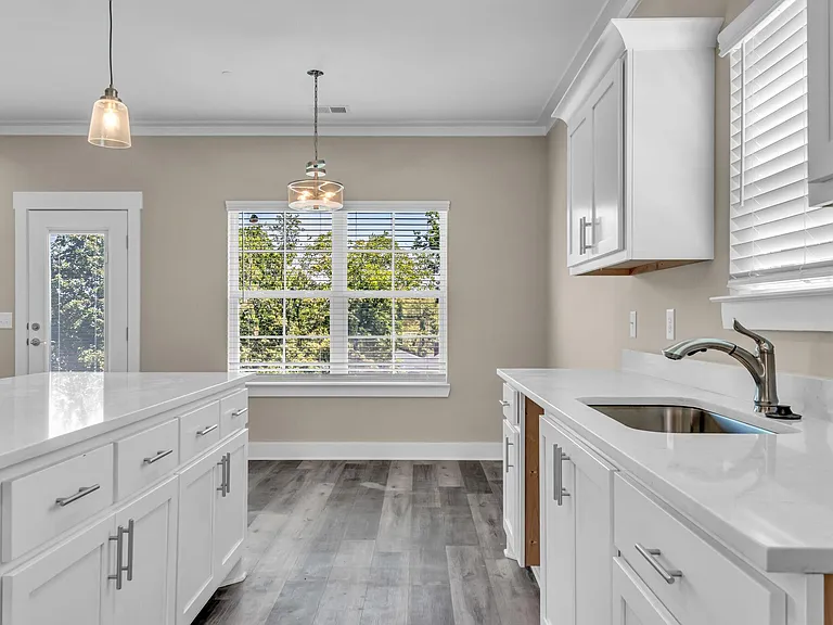 117 Traveller Ln — Photo 22