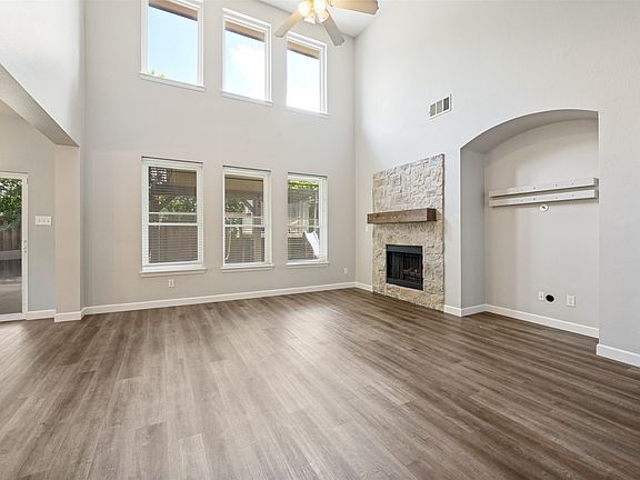 4th image of 411 Rock Meadow Trl