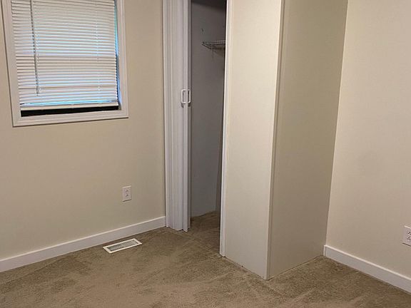 5th image of 148 Mahan Ave