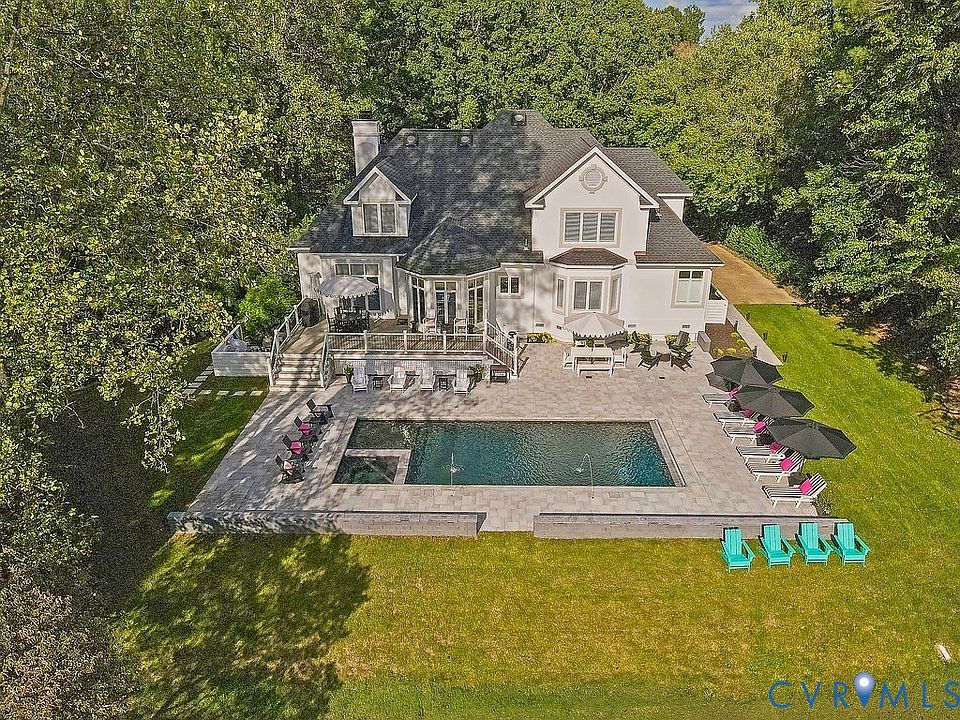 1st image of 10813 Cherry Hill Dr