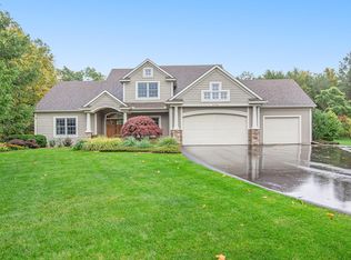 2780 Sturbridge Dr SE, Ada, MI 49301