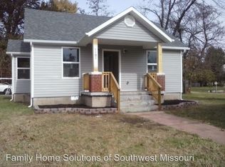 1107 W Locust St, Springfield, MO 65803