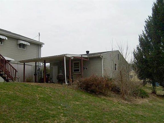 2nd image of 56220 1st St