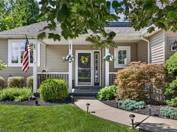 38408 Piccadilly Sq, Willoughby, OH 44094