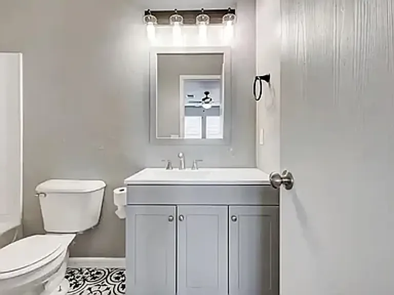 18637 Piedra Dr — Photo 11