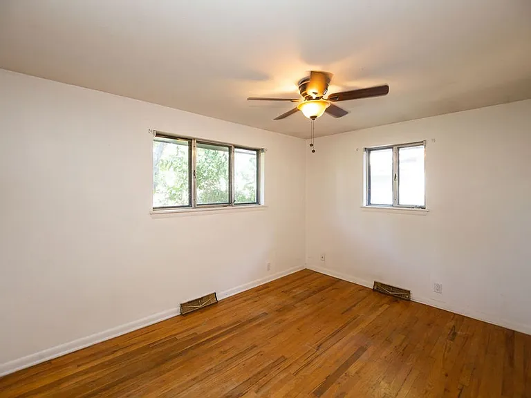 402 Tedmon Dr — Photo 17
