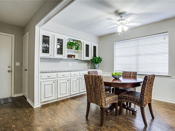 5th image of 2906 Canyon Brook Dr