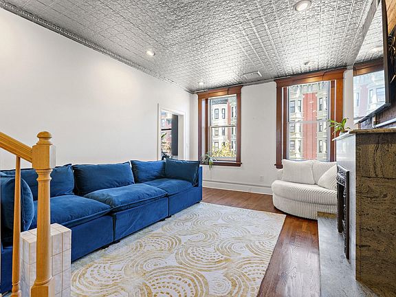 3rd image of 812 Washington St APT 4