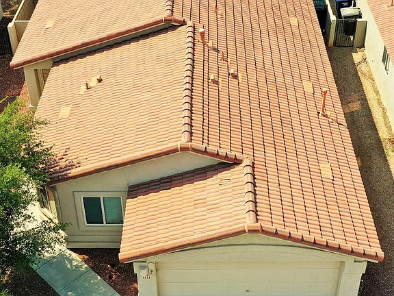 5th image of 2213 W Painted Sunset Cir