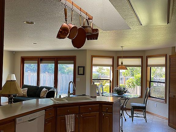 Bay windows add light!