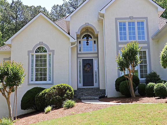 2nd image of 210 Monroe Dr