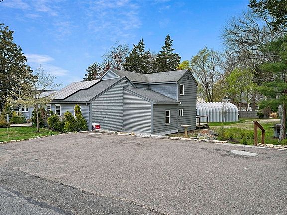 3rd image of 13 Atwood St