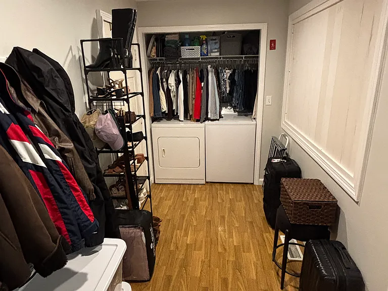 9 Touro Ave — Photo 11