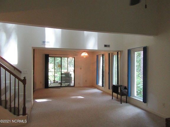 5th image of 504 Lancelot Dr