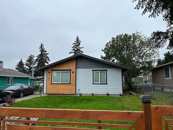 2nd image of 1138 E 51st St