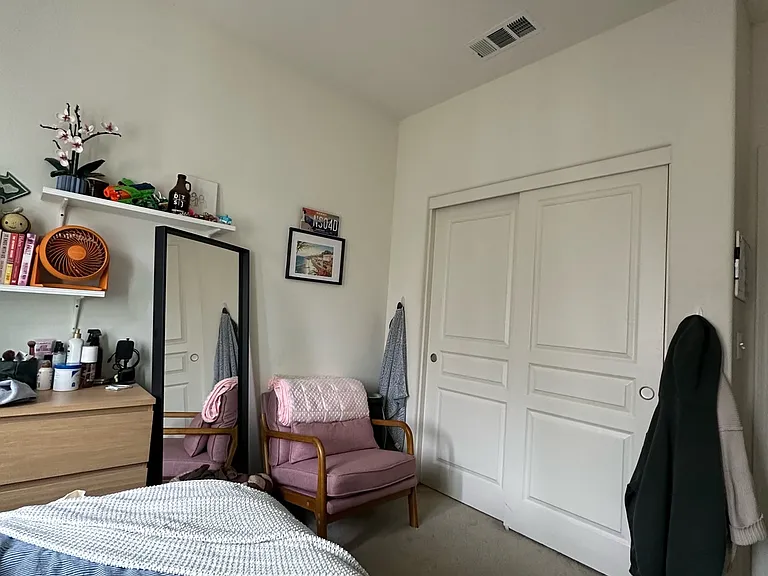1037 Abruzzo Ln #4 — Photo 1