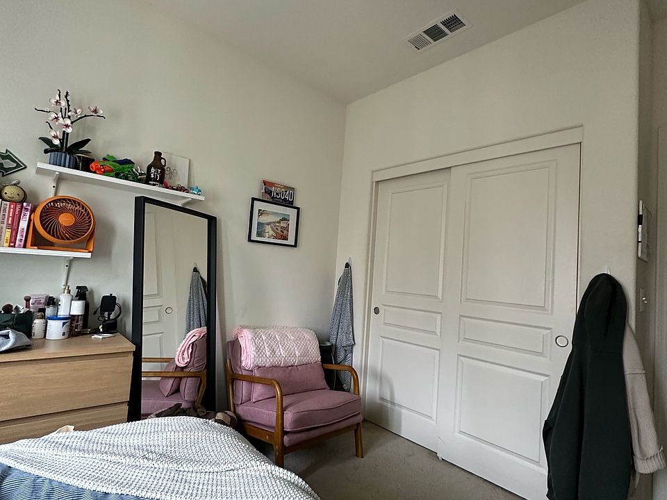 1st image of 1037 Abruzzo Ln Unit 4