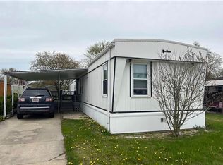 114 Flamingo Dr, Beecher, IL