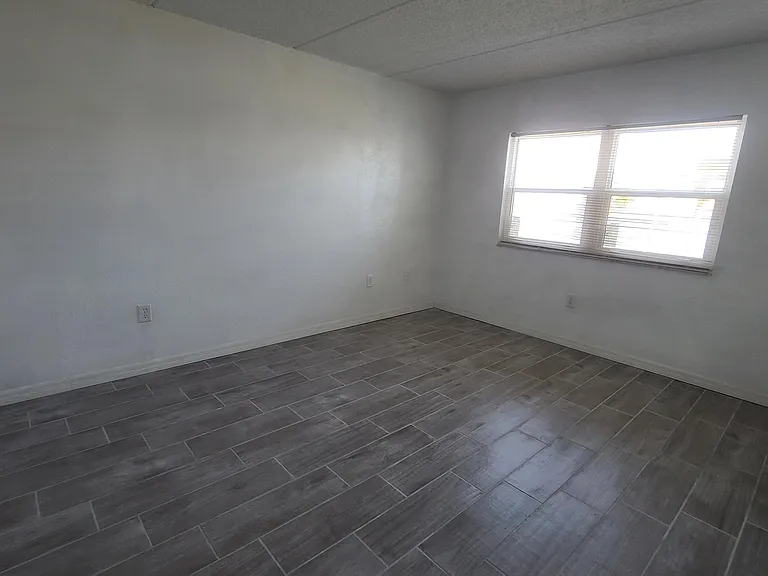 3131 S Ridgewood Ave #203 — Photo 11