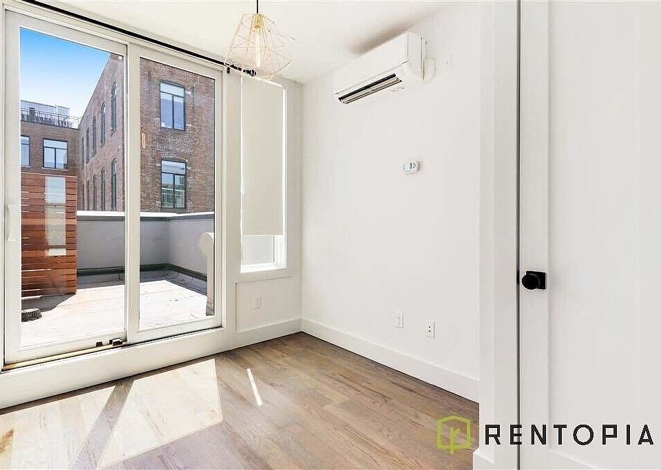 1st image of 144 N 11th St #4E