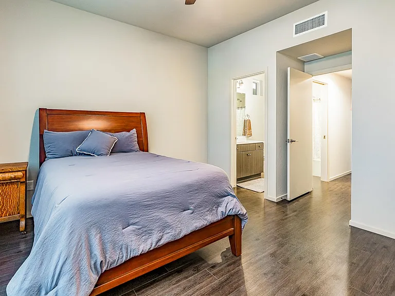 864 E Park Modern Dr — Photo 20