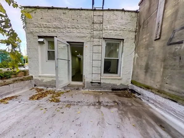 954 3rd Avenue image 11 of 13