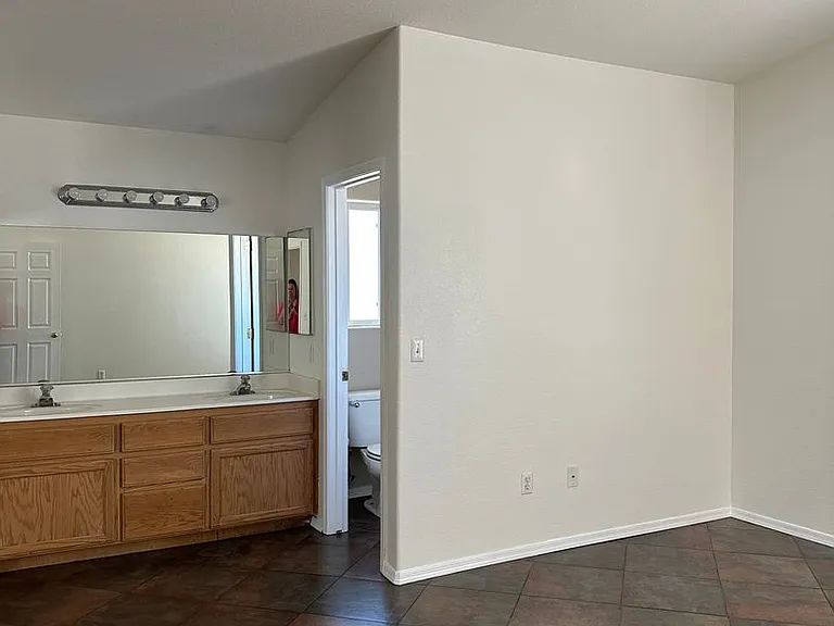 2939 Maracaibo Ln — Photo 11