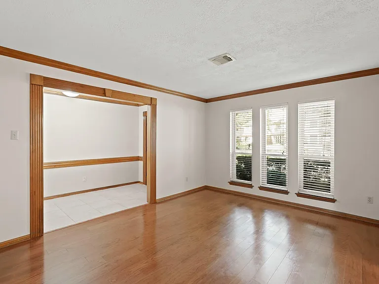12903 Wincrest Ct — Photo 6