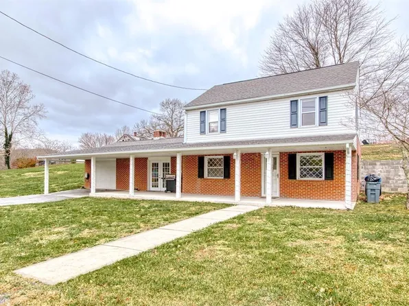 209 Pleasant St, Rich Creek, VA 24147