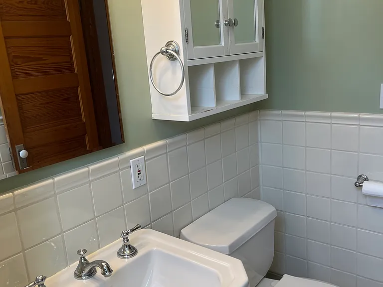 1925 W Eddy St #2 — Photo 12