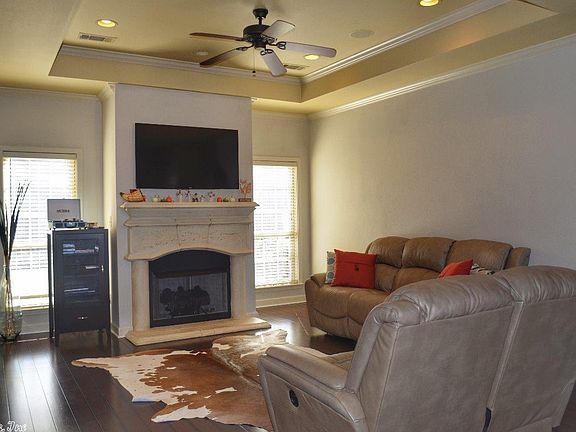 4th image of 9409 Harmony Dr