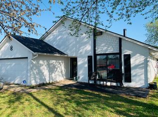 11736 SW 3rd St, Yukon, OK 73099