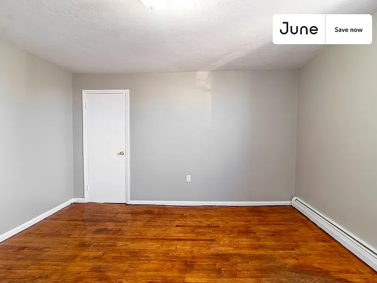 14 Bacon St — Photo 28