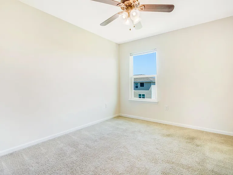 5888 Southern Bell Ct — Photo 32
