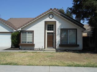 883 N Bush Ave, Clovis, CA 93611