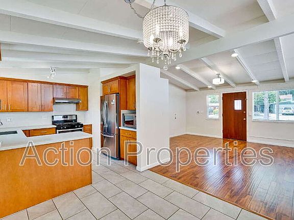 5th image of 1343 Torrance Ave
