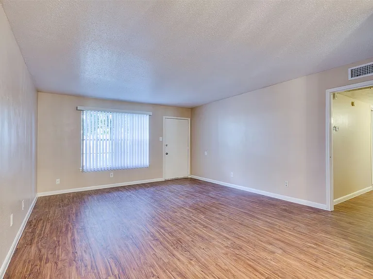 3535 Nasa Pkwy #39 — Photo 5